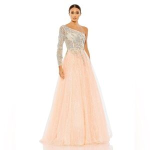 Mac Duggal 20232 NWOT EMBROIDERED ONE SHOULDER BODICE BALLGOWN